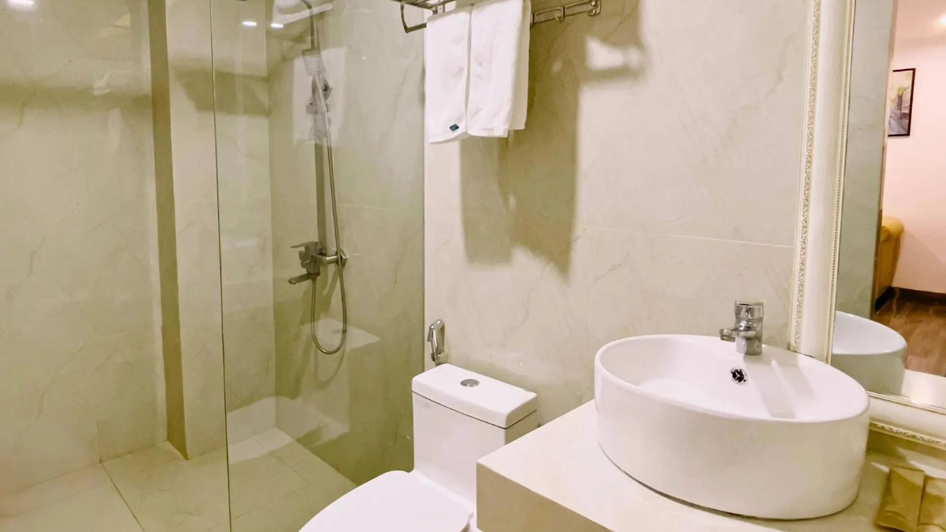 Can Ho Khach San Ngoai O - Phuong Nam 1 Hotel & Apartments Χόι Αν Βιετνάμ